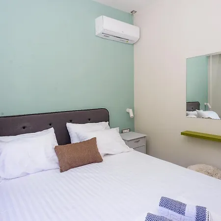 Tzogias Pan * Lassi (Kefalonia)